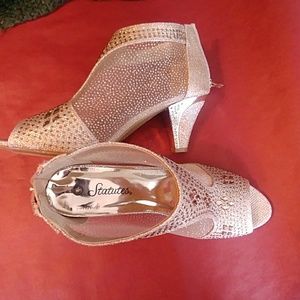 Beauitful Gold Shoes